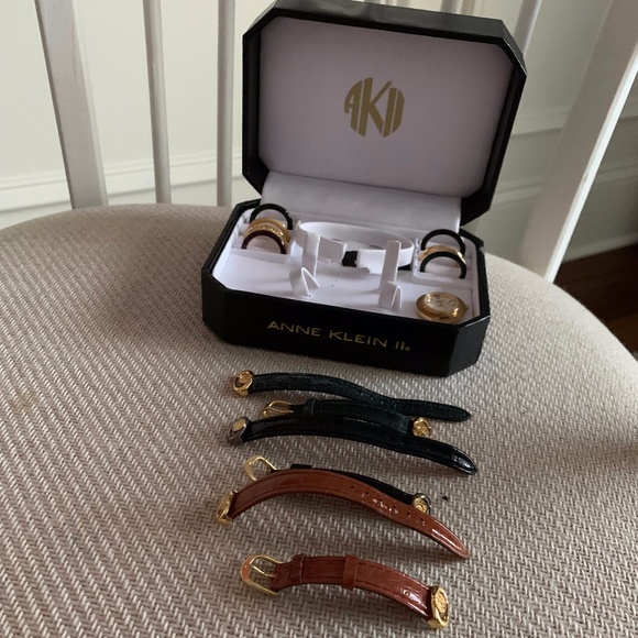 Anne Klein II Accessories - Anne Klein II watch with 4 bands, 7 bezels